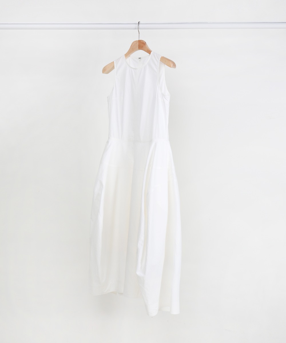 WHITE FLARING COTTON SLEEVELESS LONG DRESS